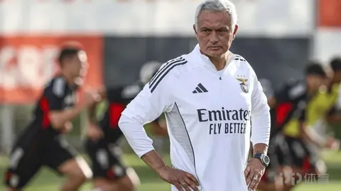 皇马气势高涨挑战同城劲敌，数据分析揭示对阵马竞优势明显。