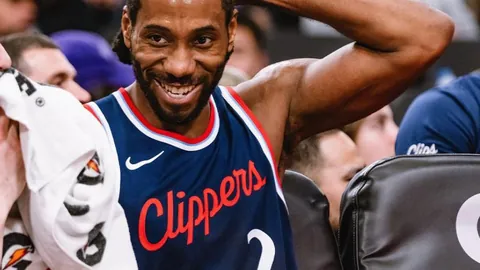 “中国国家队利雅得马赫德学院备战沙特一役”